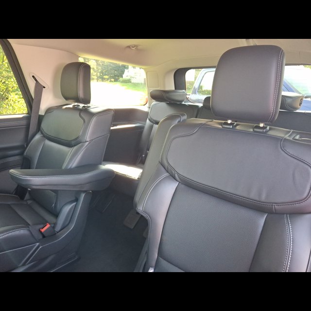 2027 Ford Expedition Platinum thumbnail 17