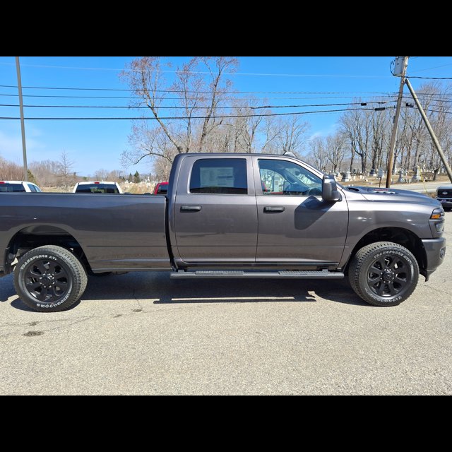 2026 Ram 2500 Black Express thumbnail 5
