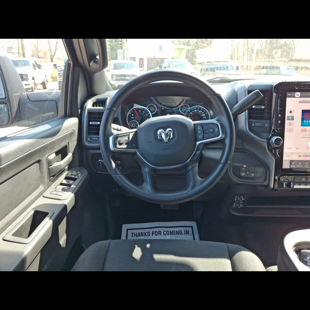 2026 Ram 2500 Black Express thumbnail 17