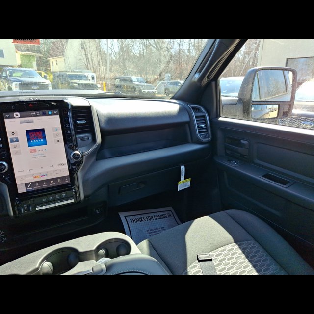 2026 Ram 2500 Black Express thumbnail 18