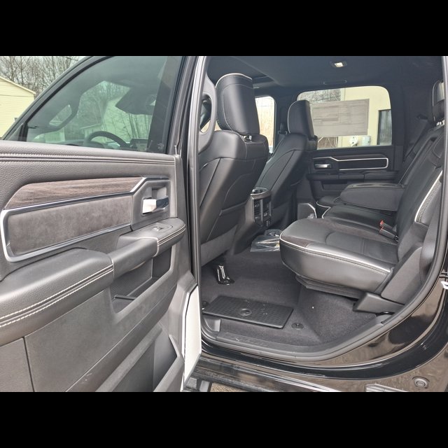 2026 Ram 2500 Laramie thumbnail 11