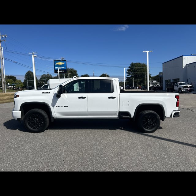 2024 Chevrolet Silverado 2500HD LTZ thumbnail 8