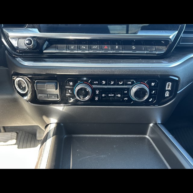 2024 Chevrolet Silverado 2500HD LTZ thumbnail 12