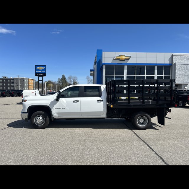2025 Chevrolet Silverado 3500HD CC Work Truck thumbnail 8