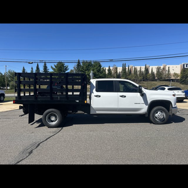 2025 Chevrolet Silverado 3500HD CC Work Truck thumbnail 10