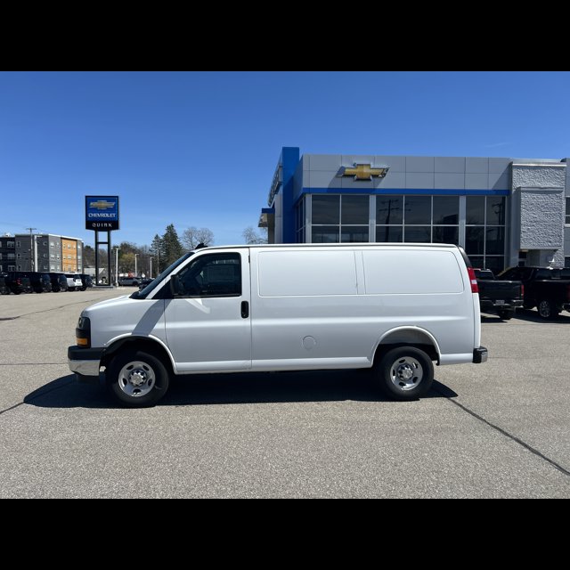 2025 Chevrolet Express Cargo Van Base thumbnail 6