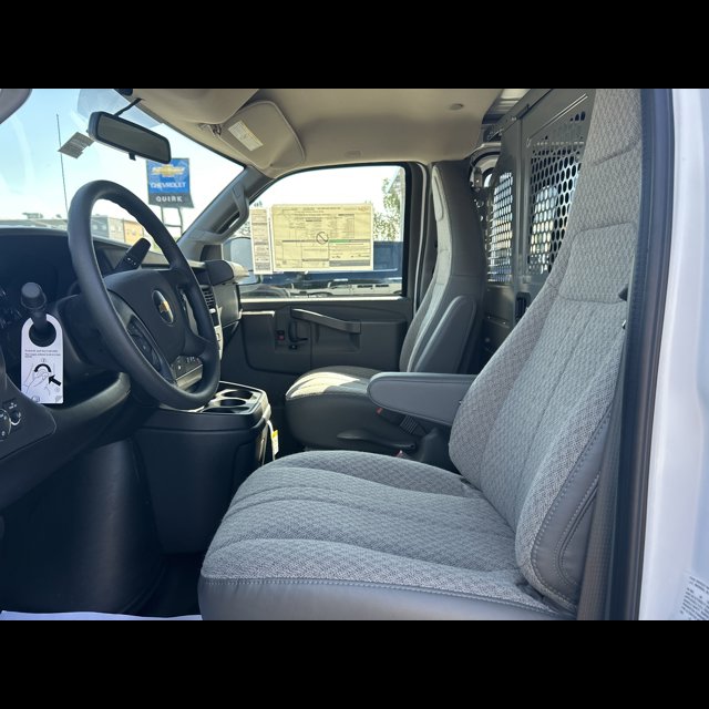 2025 Chevrolet Express Cargo Van Base thumbnail 12