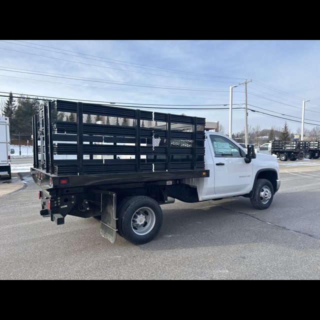 2025 Chevrolet Silverado 3500HD CC Work Truck thumbnail 2
