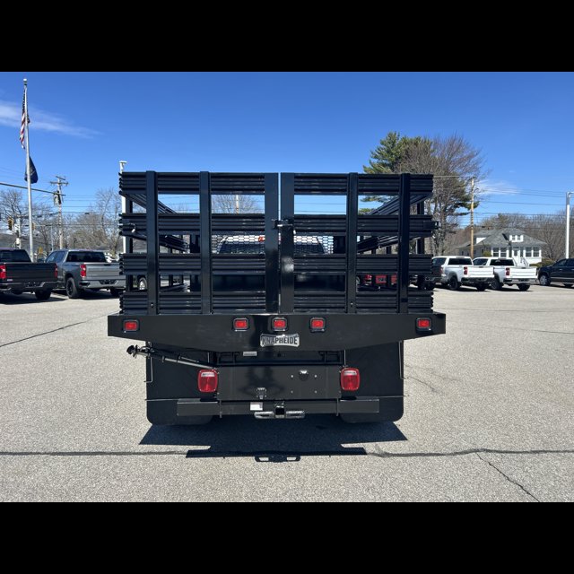 2025 Chevrolet Silverado 3500HD CC Work Truck thumbnail 4