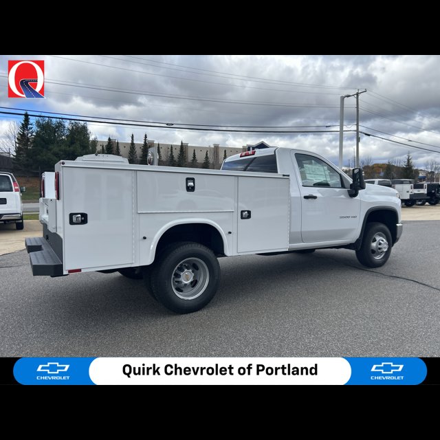 2025 Chevrolet Silverado 3500HD CC Work Truck 4X4
