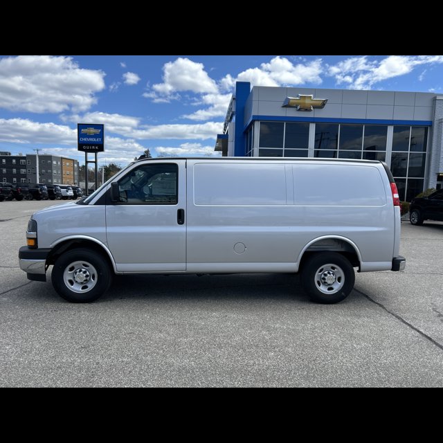 2025 Chevrolet Express Cargo Van Base thumbnail 6