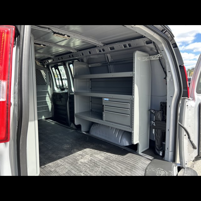 2025 Chevrolet Express Cargo Van Base thumbnail 11