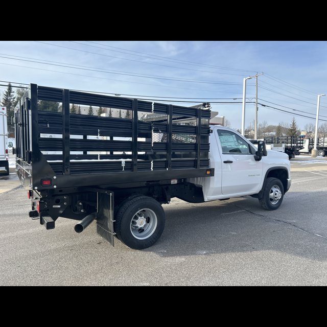 2025 Chevrolet Silverado 3500HD CC Work Truck thumbnail 2