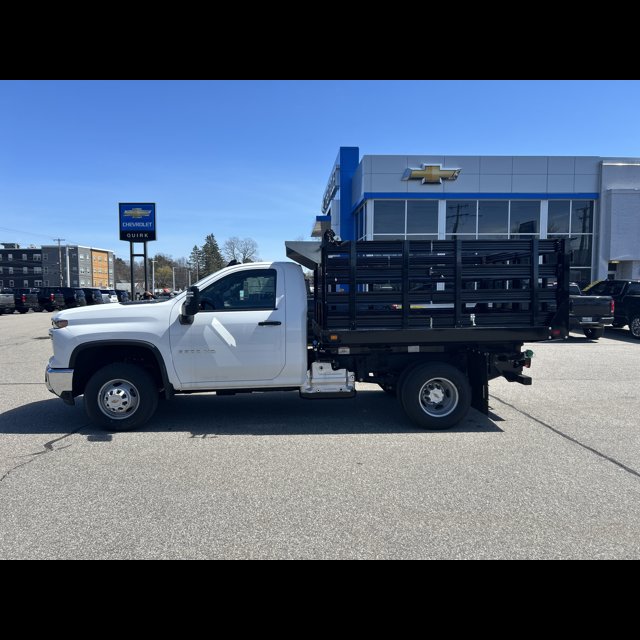 2025 Chevrolet Silverado 3500HD CC Work Truck thumbnail 6