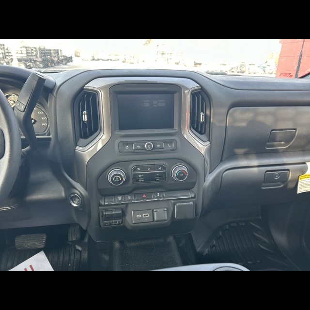 2025 Chevrolet Silverado 3500HD CC Work Truck thumbnail 10