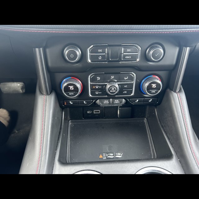 2022 Chevrolet Tahoe RST thumbnail 13