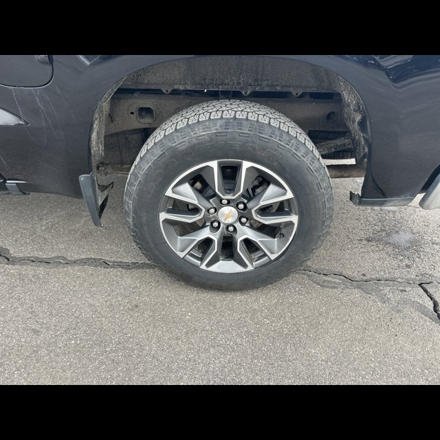 2025 Chevrolet Silverado 1500 LT thumbnail 5