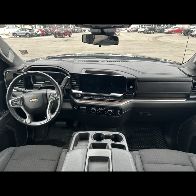 2025 Chevrolet Silverado 1500 LT thumbnail 8