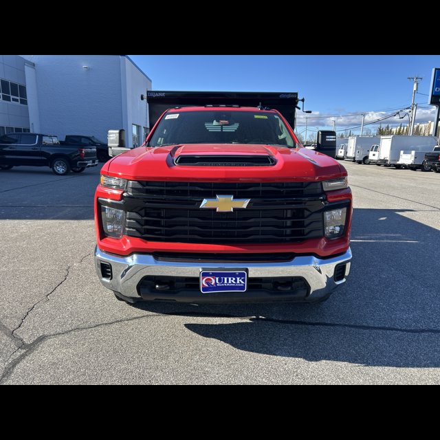 2026 Chevrolet Silverado 3500HD CC Work Truck thumbnail 3