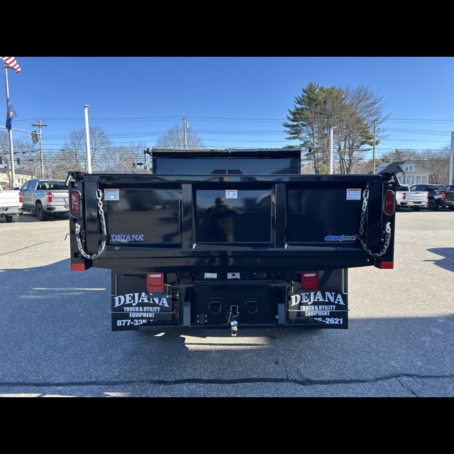 2026 Chevrolet Silverado 3500HD CC Work Truck thumbnail 4