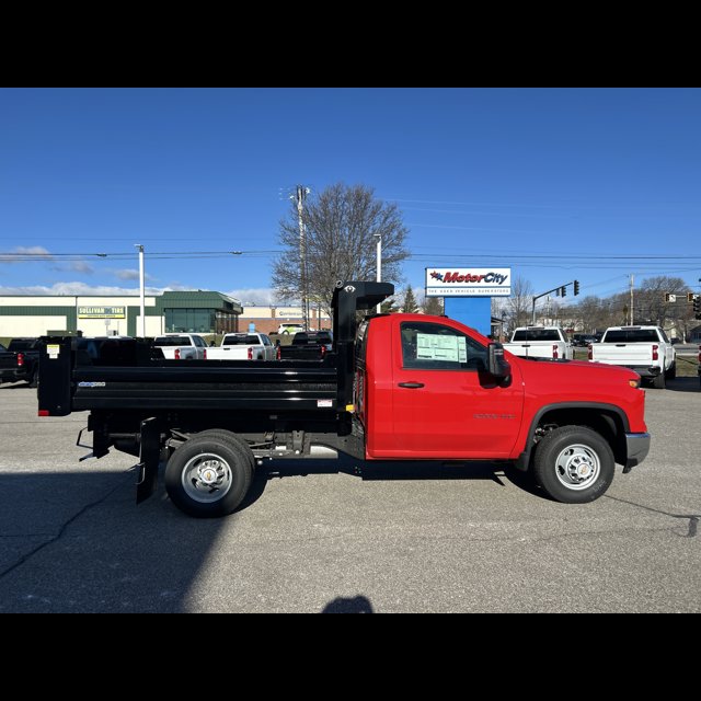 2026 Chevrolet Silverado 3500HD CC Work Truck thumbnail 7