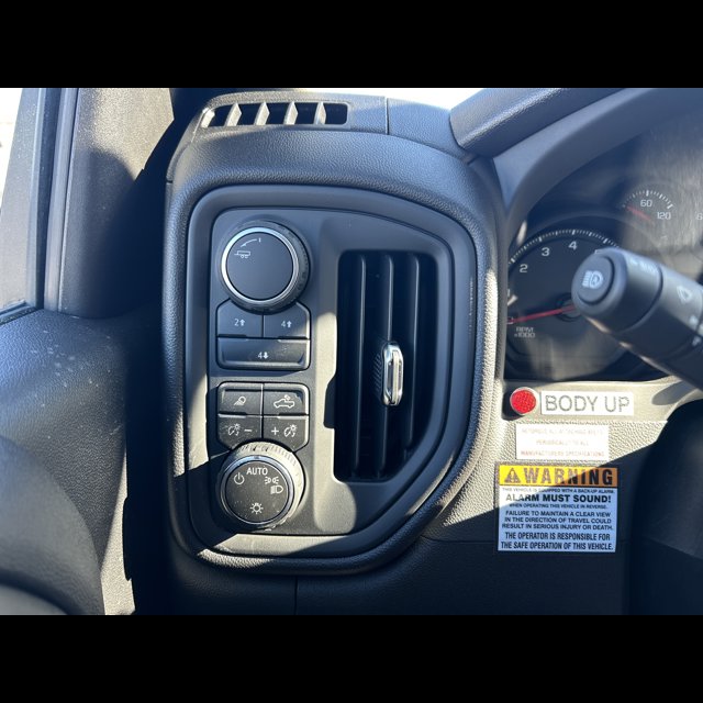 2026 Chevrolet Silverado 3500HD CC Work Truck thumbnail 10
