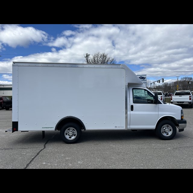 2026 Chevrolet Express Commercial Cutaway Base thumbnail 7
