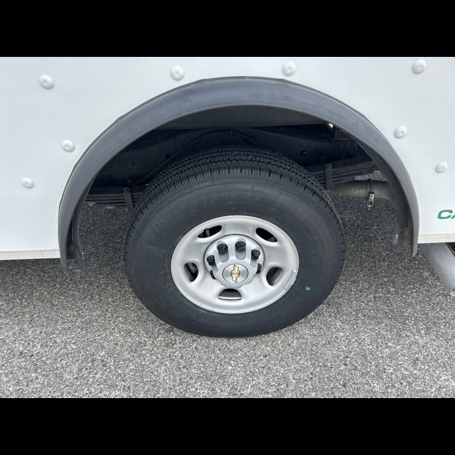 2026 Chevrolet Express Commercial Cutaway Base thumbnail 5