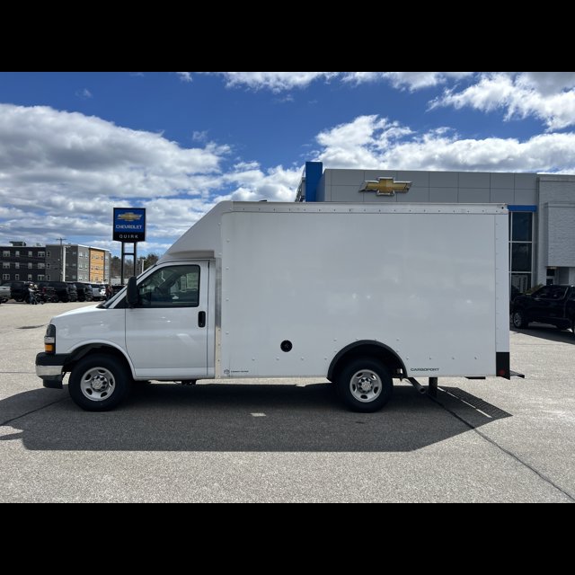 2026 Chevrolet Express Commercial Cutaway Base thumbnail 6