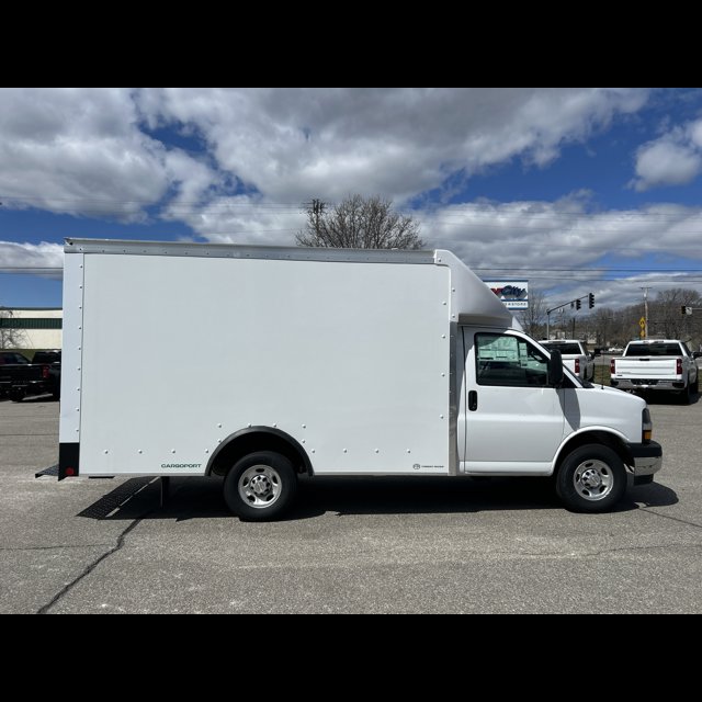 2026 Chevrolet Express Commercial Cutaway Base thumbnail 7