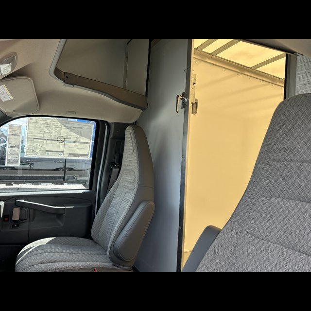 2026 Chevrolet Express Commercial Cutaway Base thumbnail 11