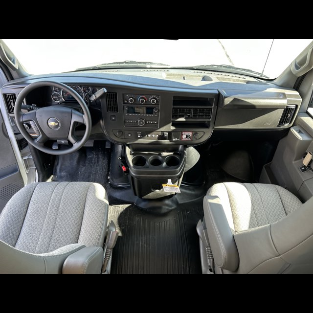 2026 Chevrolet Express Commercial Cutaway Base thumbnail 11