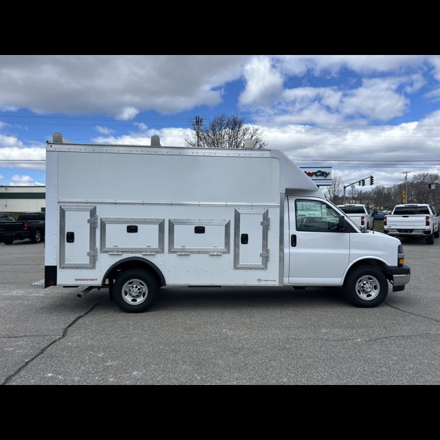 2026 Chevrolet Express Commercial Cutaway Base thumbnail 7