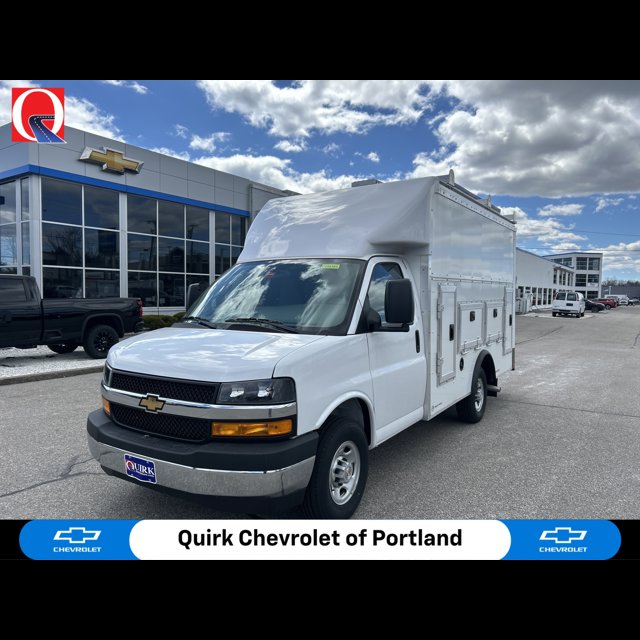 2026 Chevrolet Express Commercial Cutaway Base