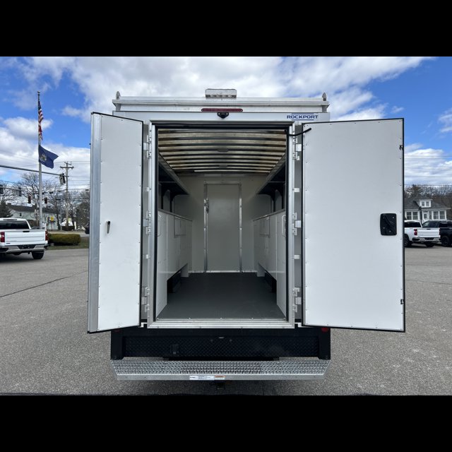 2026 Chevrolet Express Commercial Cutaway Base thumbnail 8