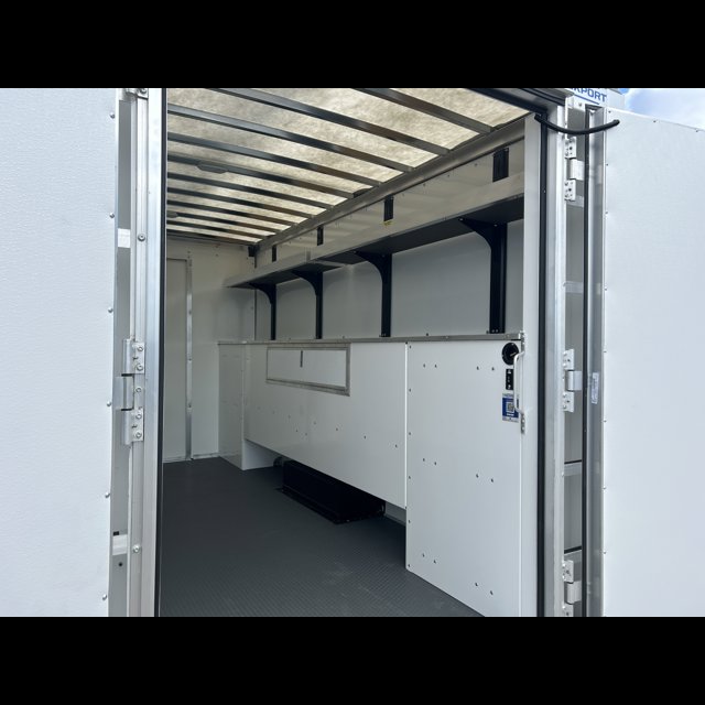 2026 Chevrolet Express Commercial Cutaway Base thumbnail 9
