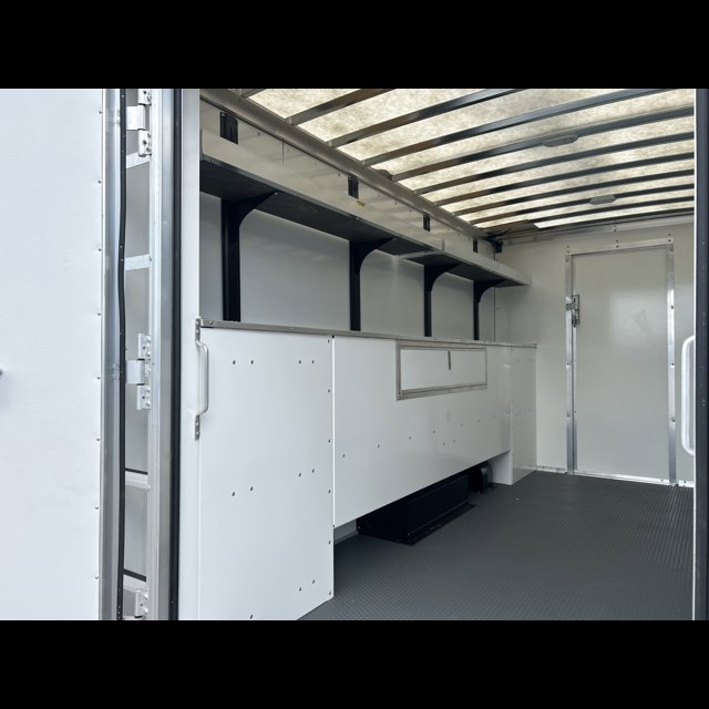 2026 Chevrolet Express Commercial Cutaway Base thumbnail 10