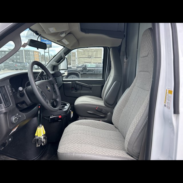 2026 Chevrolet Express Commercial Cutaway Base thumbnail 11