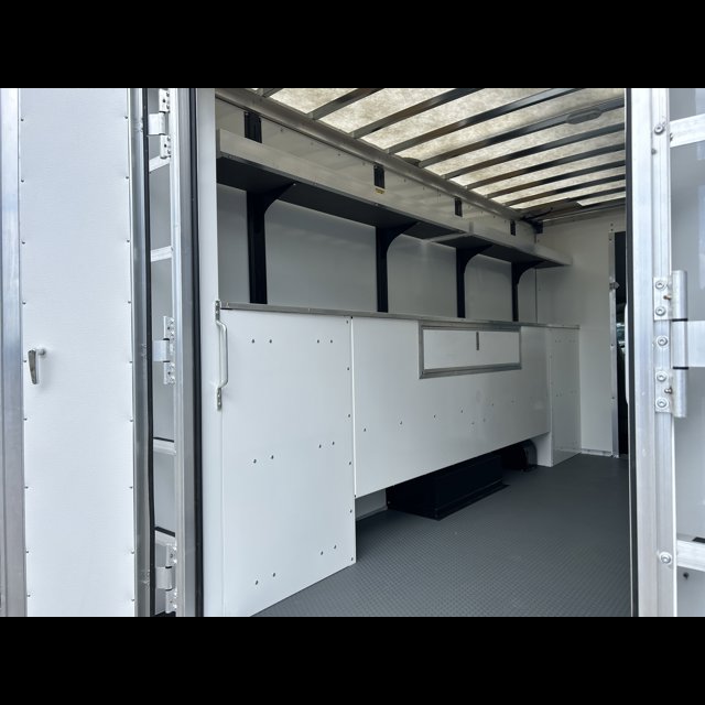 2026 Chevrolet Express Commercial Cutaway Base thumbnail 10