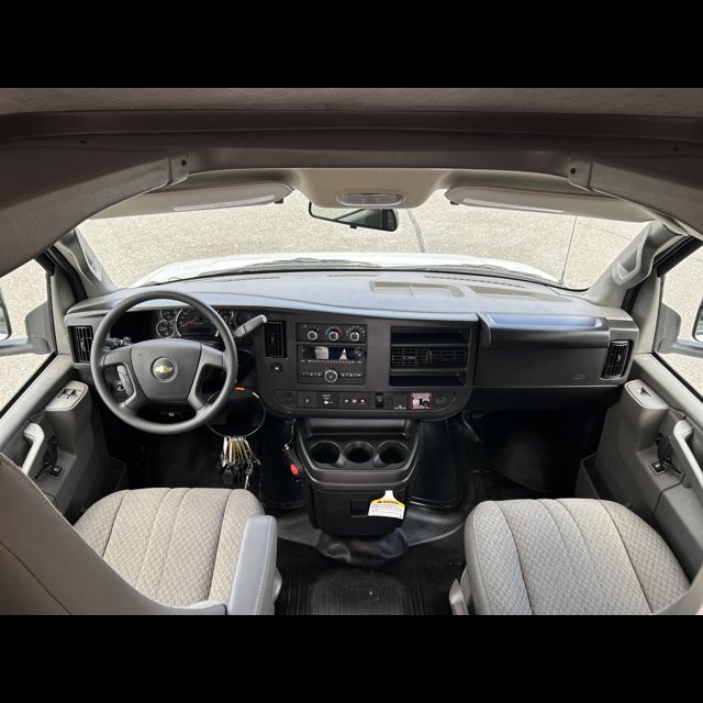 2026 Chevrolet Express Commercial Cutaway Base thumbnail 11