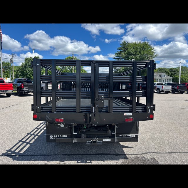 2026 Chevrolet Silverado 3500HD CC Work Truck thumbnail 4