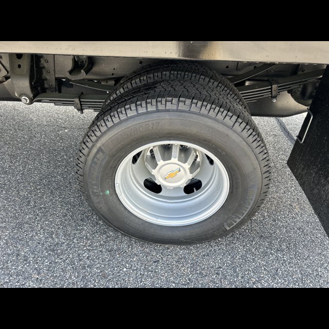 2026 Chevrolet Silverado 3500HD CC Work Truck thumbnail 5