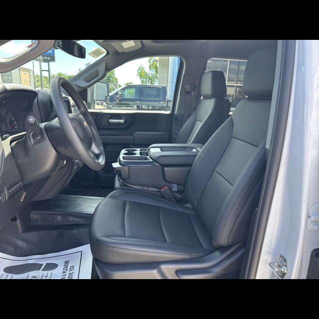 2026 Chevrolet Silverado 3500HD CC Work Truck thumbnail 9