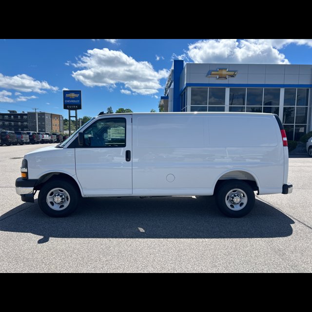 2026 Chevrolet Express Cargo Van Base thumbnail 6