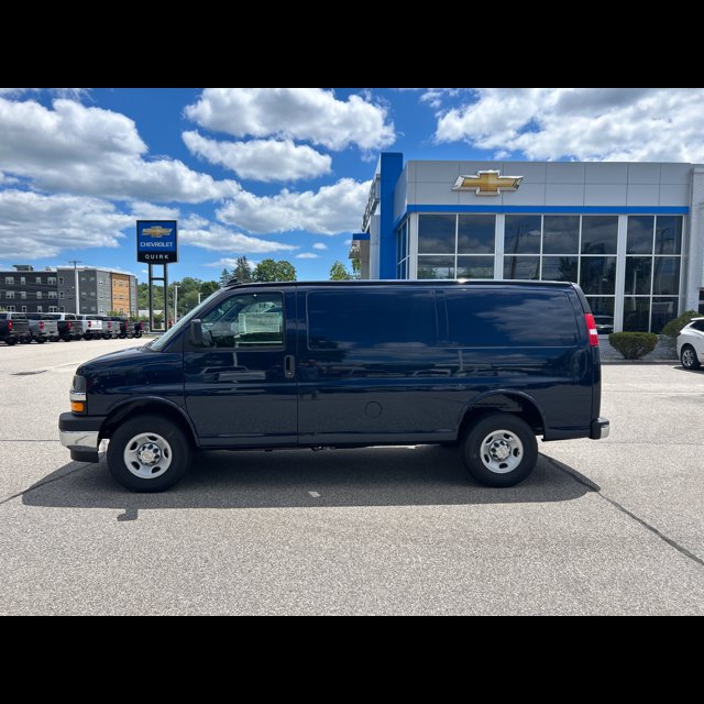 2026 Chevrolet Express Cargo Van Base thumbnail 6