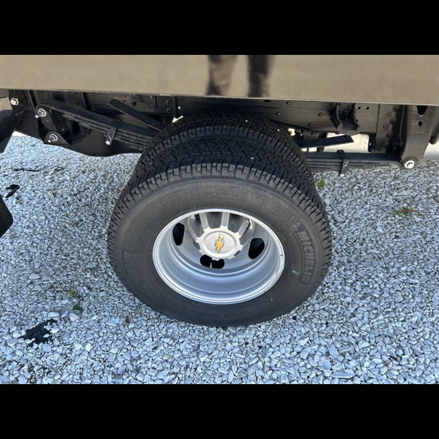 2026 Chevrolet Silverado 3500HD CC Work Truck thumbnail 5