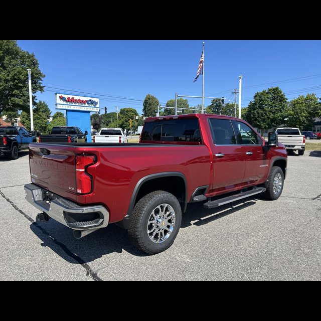 2026 Chevrolet Silverado 2500HD LTZ thumbnail 2