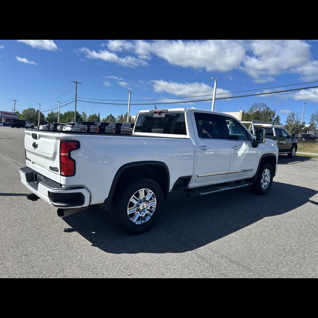 2024 Chevrolet Silverado 2500HD High Country thumbnail 2