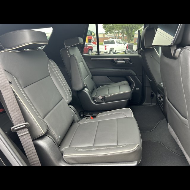 2026 Chevrolet Tahoe Premier thumbnail 11