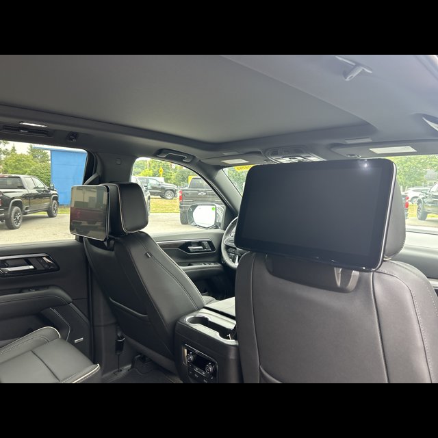 2026 Chevrolet Tahoe Premier thumbnail 13